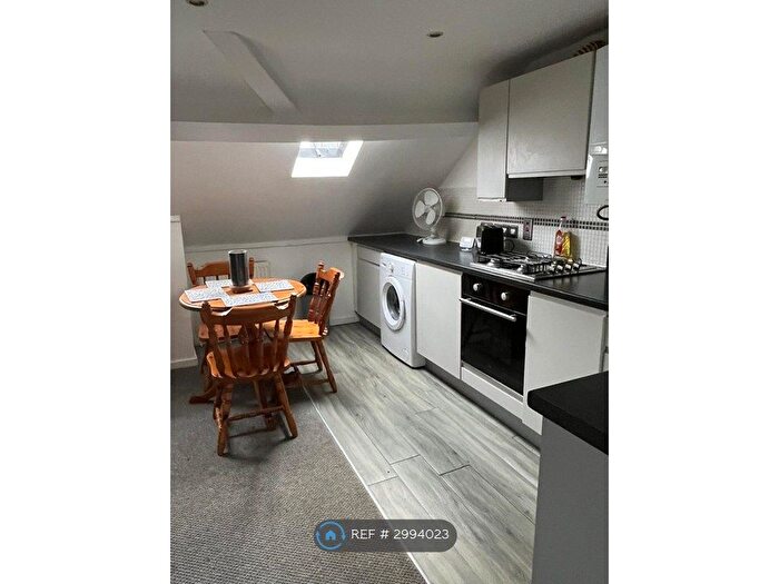 1 Bedroom Flat To Rent In Clarence Street, Gloucester, GL1