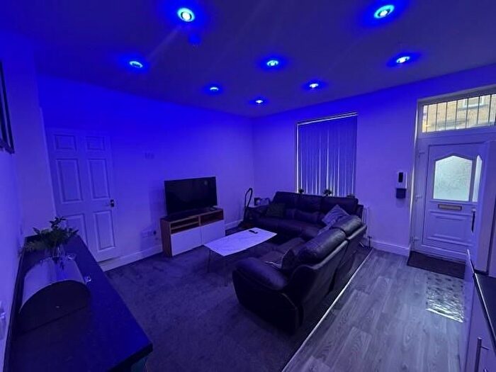 3 Bedroom Terraced House To Rent In Daisy Street, Great Horton, Bradford, BD7