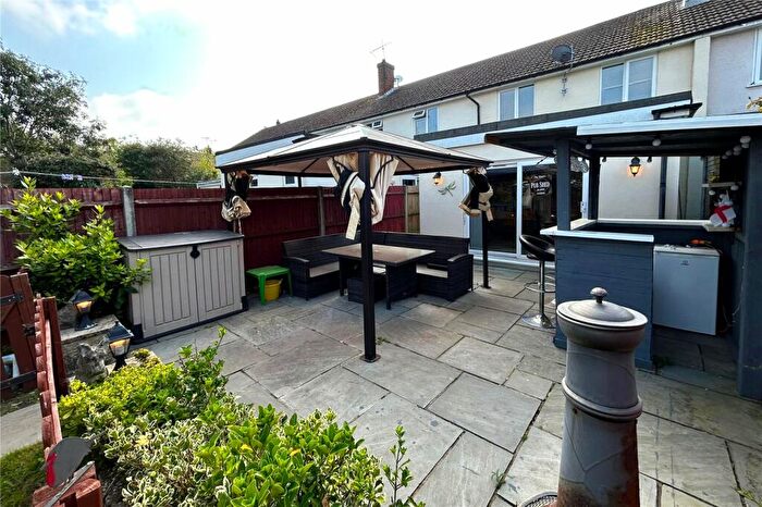3 Bedroom Terraced House For Sale In Ewins Close, Ash, Surrey, GU12