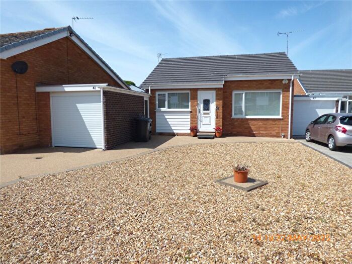 2 Bedroom Bungalow For Sale In Penrhyn Beach East, Penrhyn Bay, Llandudno, Conwy, LL30