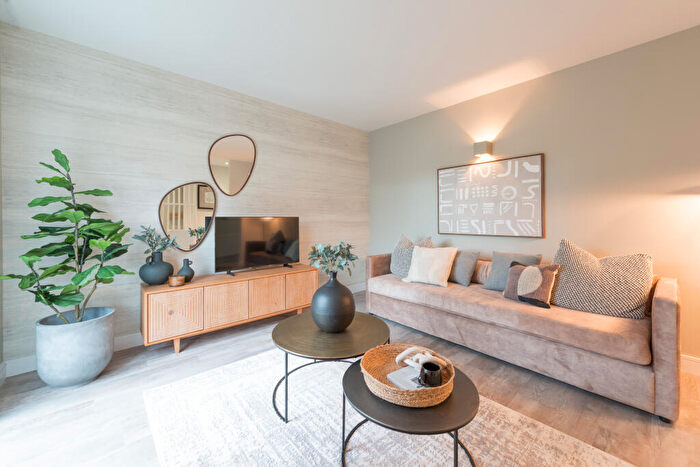 3 Bedroom End Of Terrace House To Rent In Wheatley Carr, Barrowford, BB9