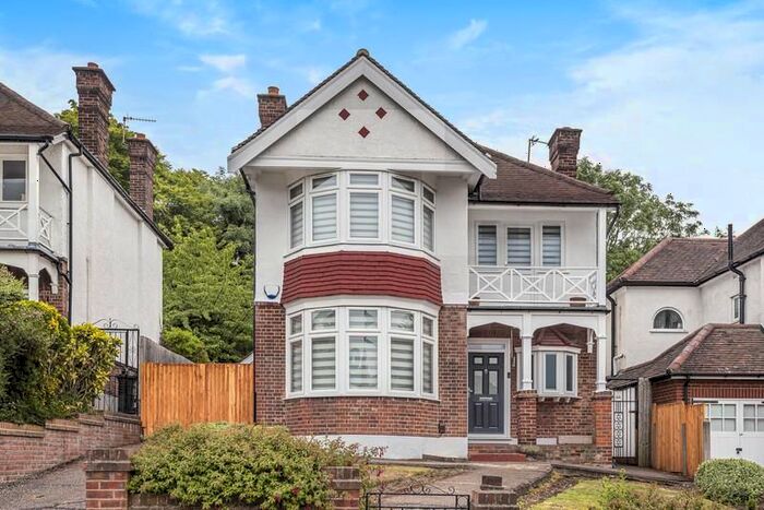 4 Bedroom Detached House To Rent In Old Park Ridings, London, N21