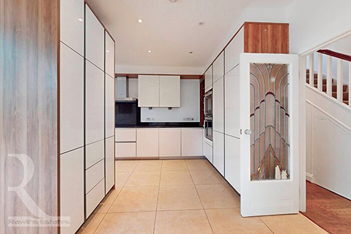 7 Bedroom Detached House To Rent In Kinloss Gardens, London, N3