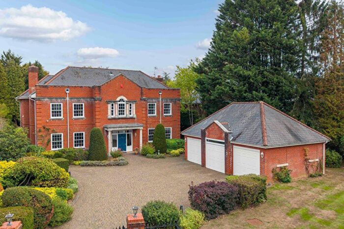5 Bedroom Detached House For Sale In Furzefield Road, Beaconsfield, HP9