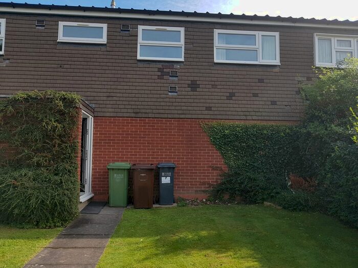 1 Bedroom Maisonette To Rent In Waterloo Avenue, Chelmsley Wood, B37