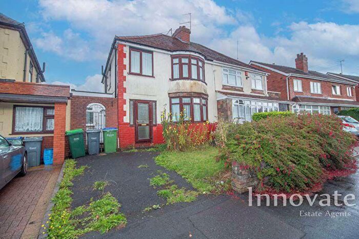 3 Bedroom Semi Detached House For Sale In Grafton Road, Oldbury, B68