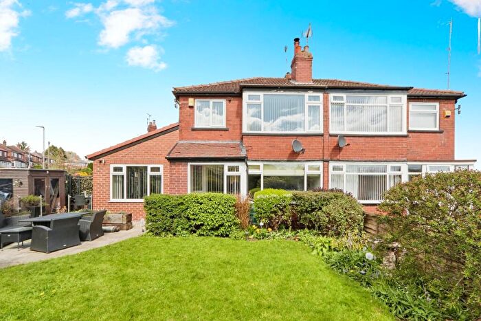 3 Bedroom Semi-Detached House For Sale In Hare Park Mount, Leeds, LS12