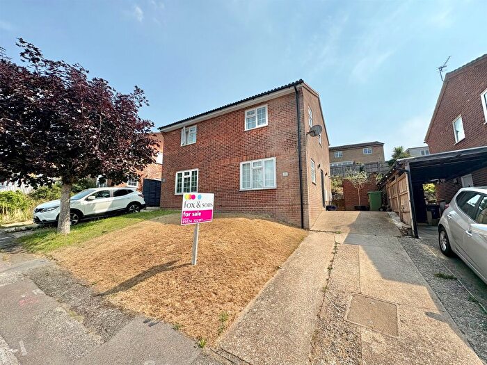 2 Bedroom Semi-Detached House For Sale In Wentworth Way, St. Leonards-On-Sea, TN38