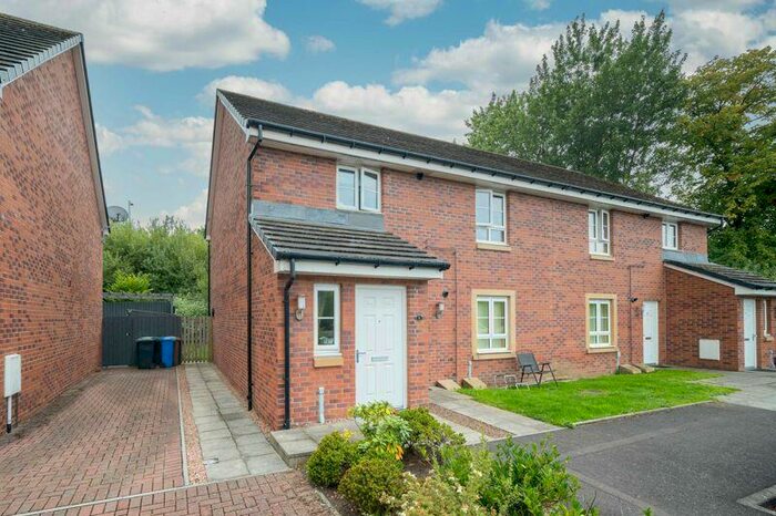 2 Bedroom Flat For Sale In Skua Drive, Dalgety Bay, KY11