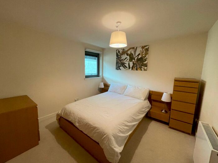 1 Bedroom Flat To Rent In Kent Road, Charing Cross, Glasgow, G3