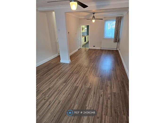 3 Bedroom Terraced House To Rent In Louisville Avenue, Gillingham, ME7