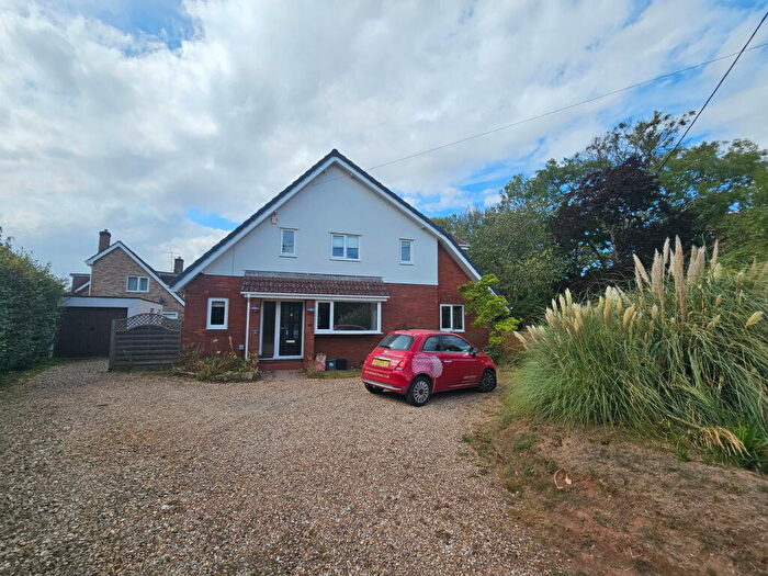 4 Bedroom Detached House To Rent In Wrington Road, Congresbury, BS49
