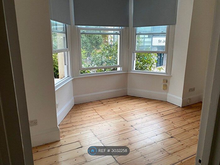 2 Bedroom Flat To Rent In Lewisham, London, SE13