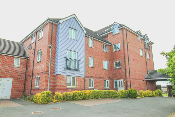 2 Bedroom Flat To Rent In Robin Close, Costessey NR8