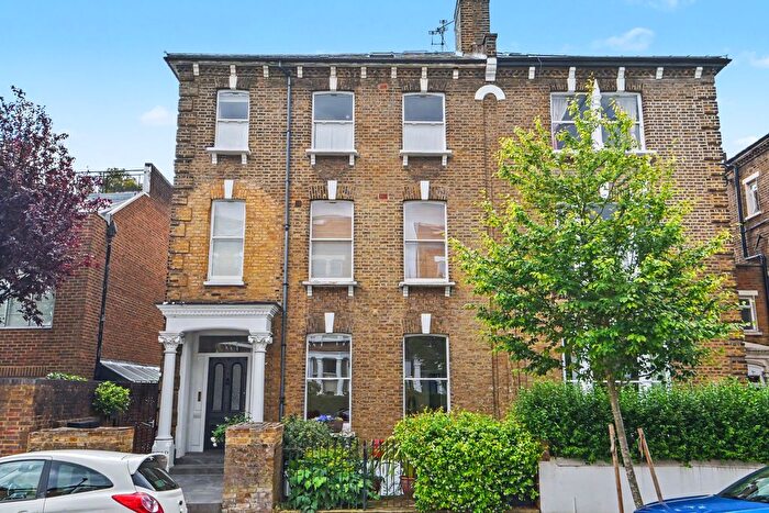 4 Bedroom Maisonette For Sale In Lady Somerset Road, Kentish Town, London, NW5