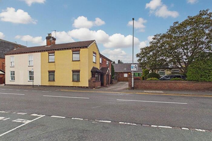 4 Bedroom Semi-Detached House For Sale In Main Street, Stretton, DE13