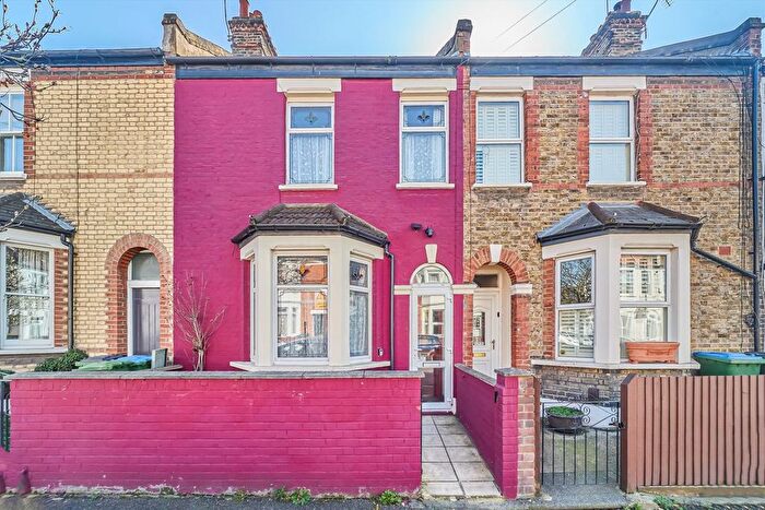 2 Bedroom Terraced House For Sale In Eastcombe Avenue, Charlton, SE7