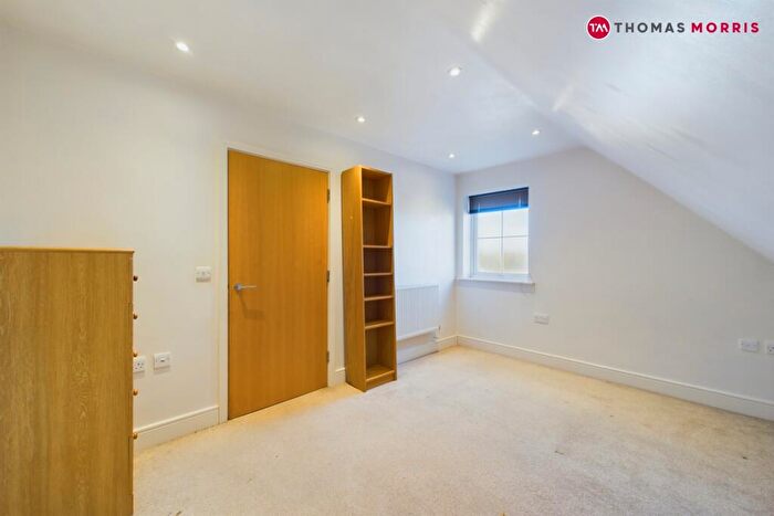 1 Bedroom Apartment For Sale In Houghton Road, St. Ives, Cambridgeshire, PE27