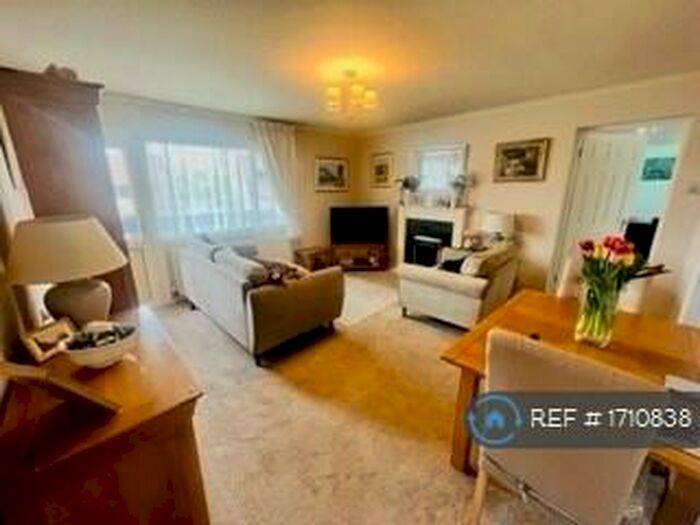 2 Bedroom Flat To Rent In Newbold Road, Chesterfield, S41