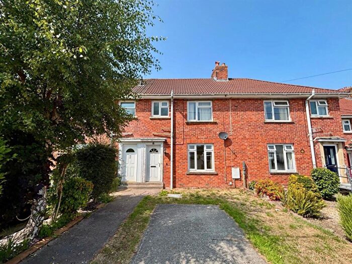 3 Bedroom Terraced House For Sale In Bradley Road, Warminster, BA12
