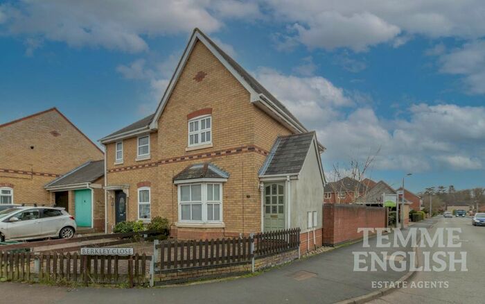 3 Bedroom Semi-Detached House To Rent In Berkley Close, Highwoods, Colchester, CO4