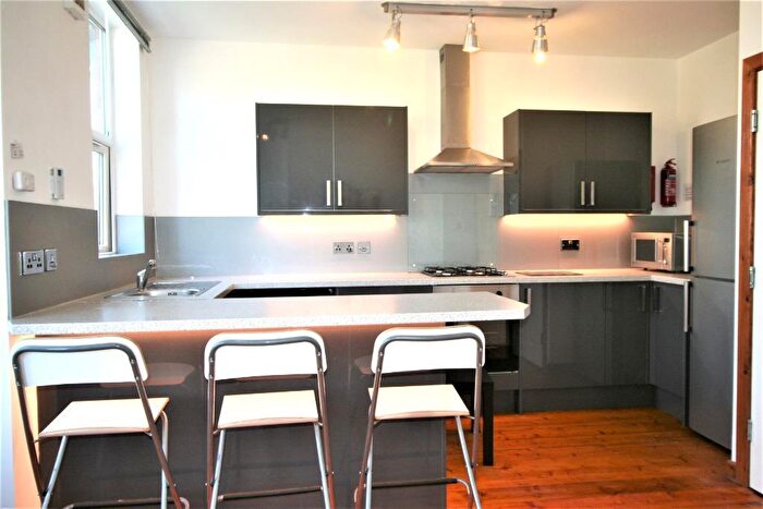 3 Bedroom Flat To Rent In Old Lansdowne Road, West Didsbury, Manchester, M20