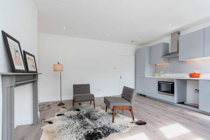 2 Bedroom Flat To Rent In Fortune Gate Road, Harlesden, London, NW10