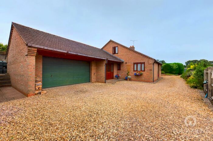 3 Bedroom Bungalow For Sale In The Green, Whilton, Daventry, Northamptonshire, NN11