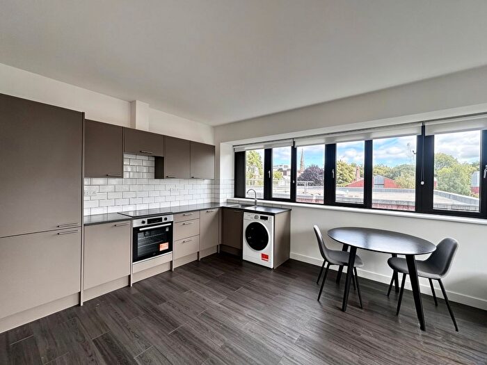 1 Bedroom Flat To Rent In Darwin House, Exeter, EX1