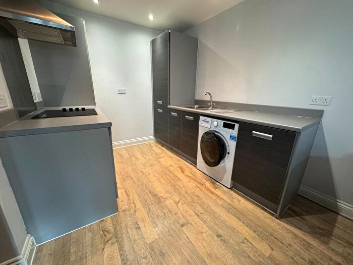 1 Bedroom Flat To Rent In Canal Street, Nottingham, Nottinghamshire, NG1