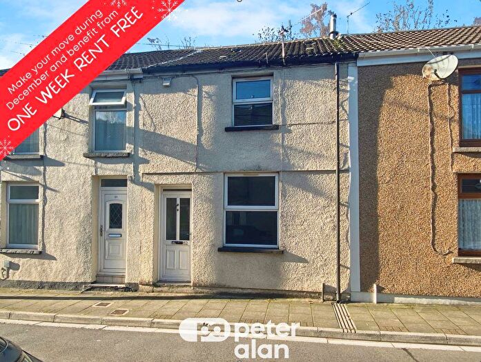 2 Bedroom Terraced House To Rent In Fforchaman Road, Cwmaman, Aberdare, CF44