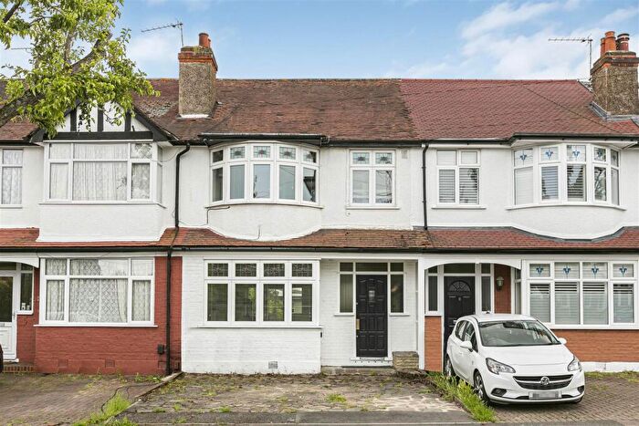 3 Bedroom Terraced House For Sale In Fairlands Avenue, Sutton, SM1