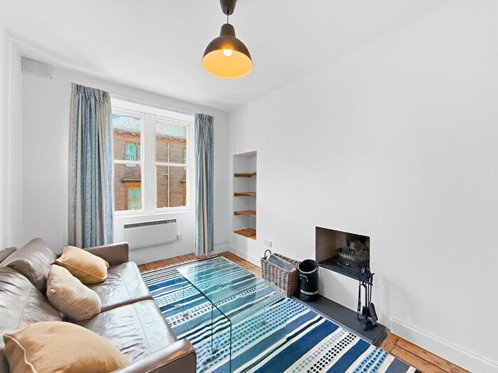 1 Bedroom Flat For Sale In / () Lauriston Street, Tollcross, Edinburgh, EH3