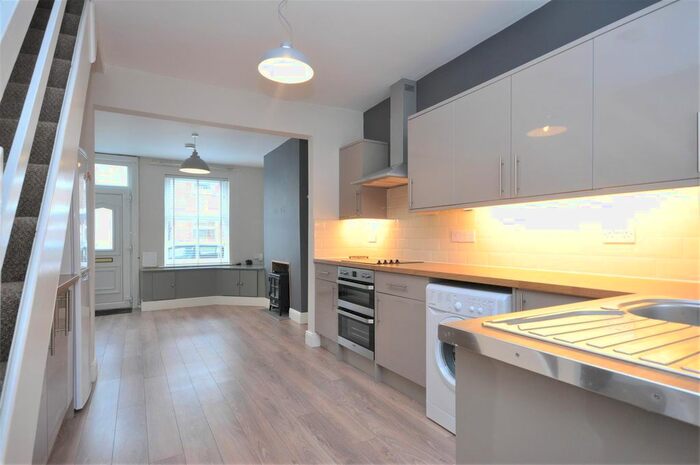 2 Bedroom Property To Rent In Kitchener Street, York, YO31