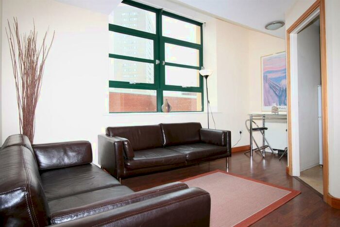 2 Bedroom Apartment To Rent In King Edwards Road, City Centre, B1