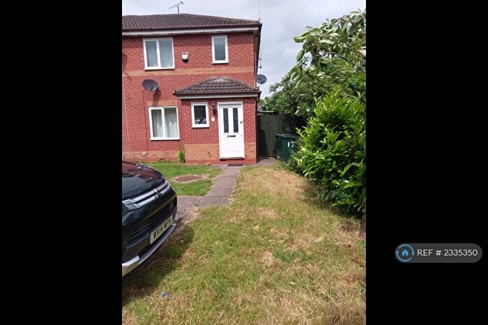 3 Bedroom Semi-Detached House To Rent In St. Nicholas Close, Coventry, CV1