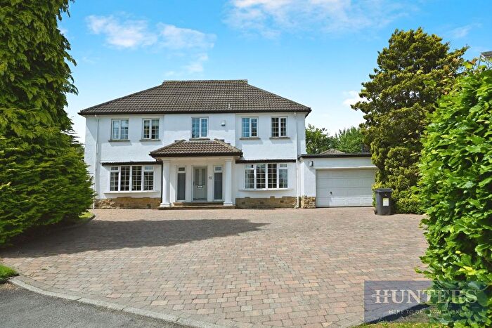 4 Bedroom Detached House To Rent In Ridge Close, Guiseley, Leeds, LS20