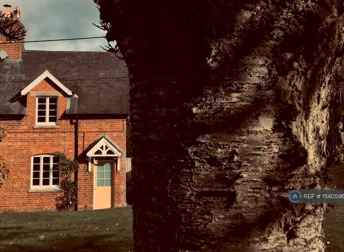 3 Bedroom Semi-Detached House To Rent In Church Street, Somerton, Bicester, OX25