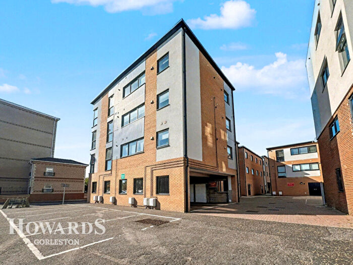 1 Bedroom Apartment For Sale In Dock Tavern Lane, Gorleston, NR31