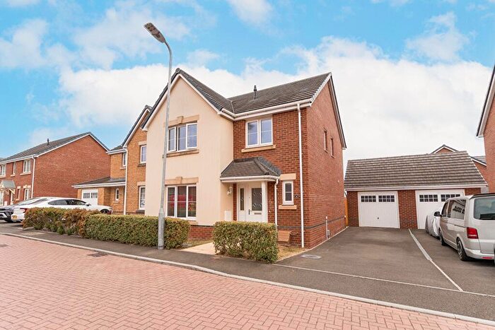 3 Bedroom Detached House For Sale In Pendragon Grove, Newport, NP20