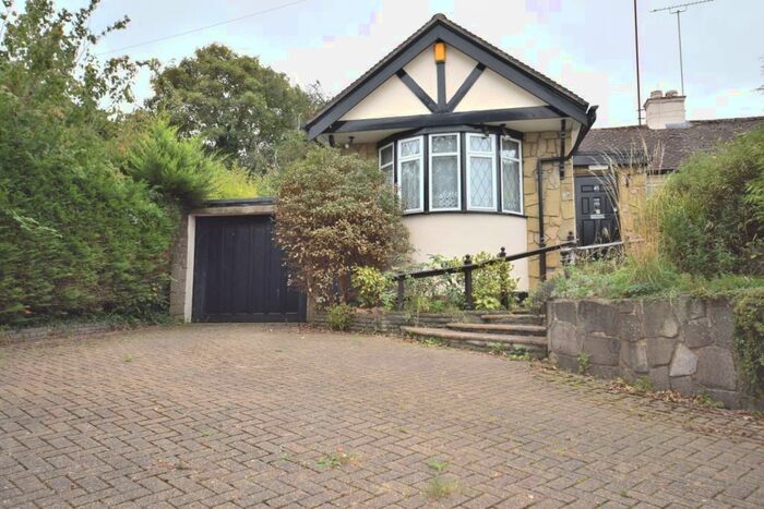 3 Bedroom Bungalow To Rent In Marion Crescent Orpington, BR5