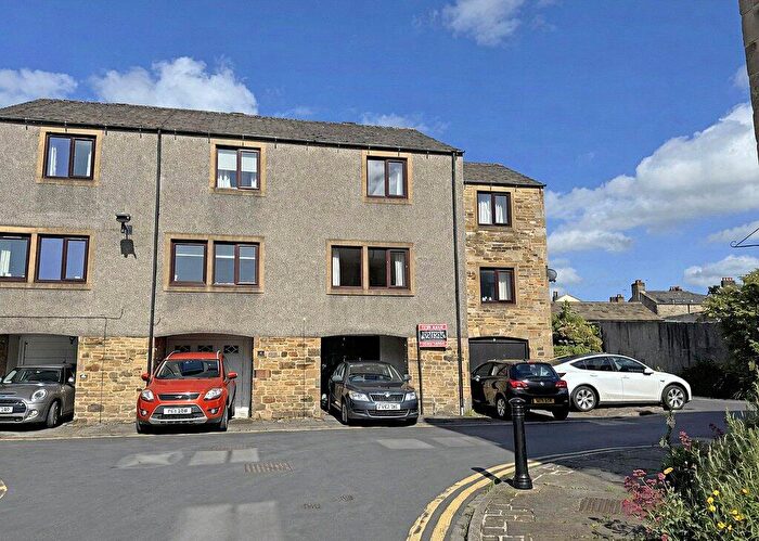 2 Bedroom Terraced House For Sale In Albert Square, Skipton, BD23