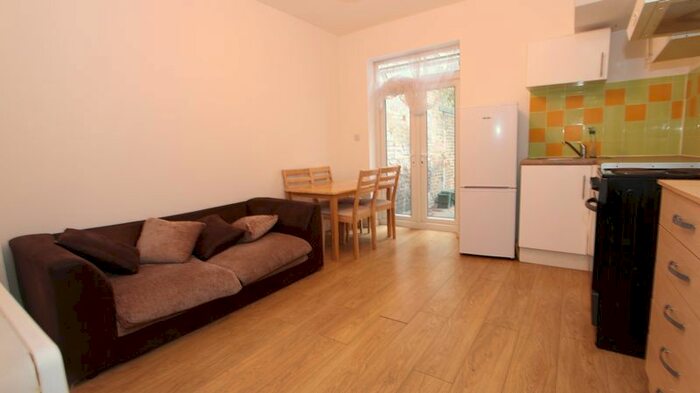 1 Bedroom Flat To Rent In Bruce Castle Road, London, N17