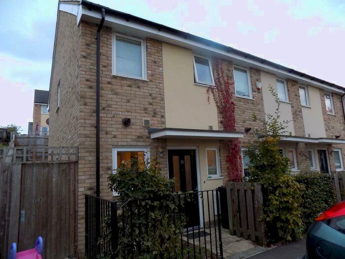 2 Bedroom End Of Terrace House To Rent In Glenmore Place, Tilehurst, RG30