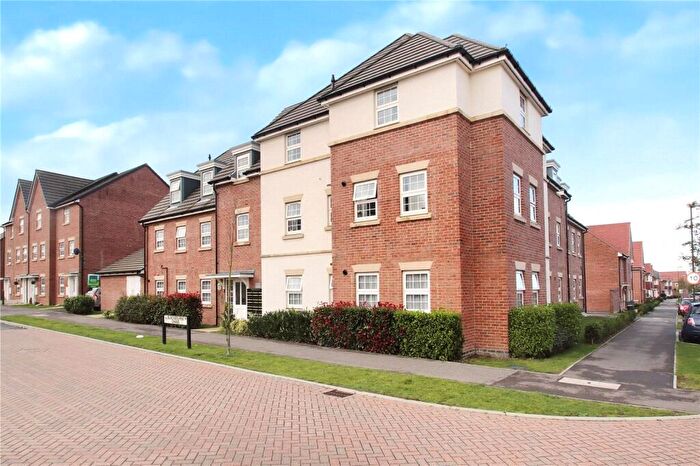2 Bedroom Apartment To Rent In Pepper Pot Court, Blackbourne Chase, Littlehampton, BN17