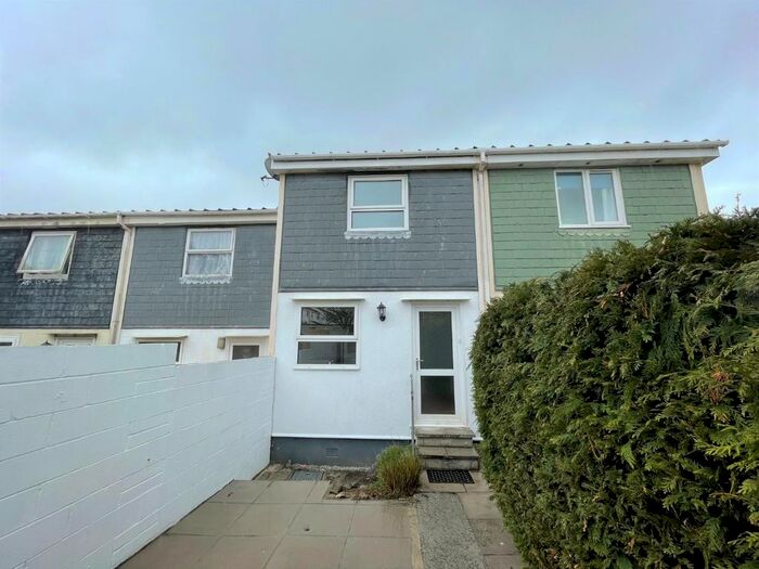 2 Bedroom Property To Rent In Eglos Road, Shortlanesend, Truro, TR4