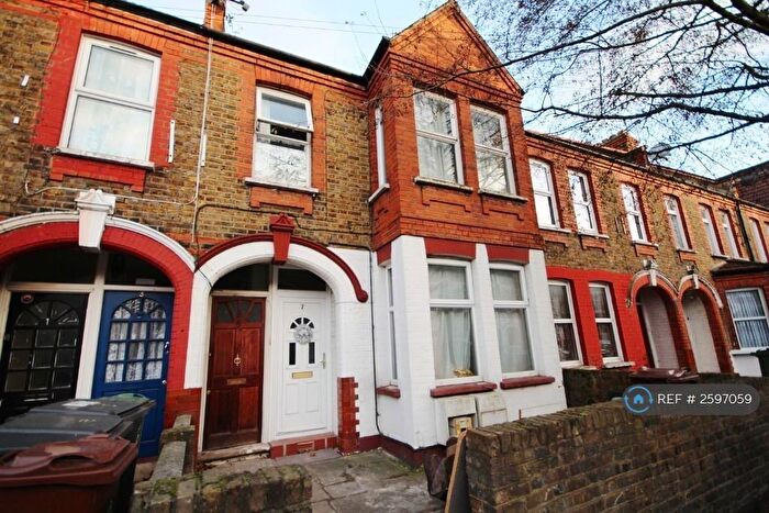 2 Bedroom Flat To Rent In Kettlebaston Road, London, E10