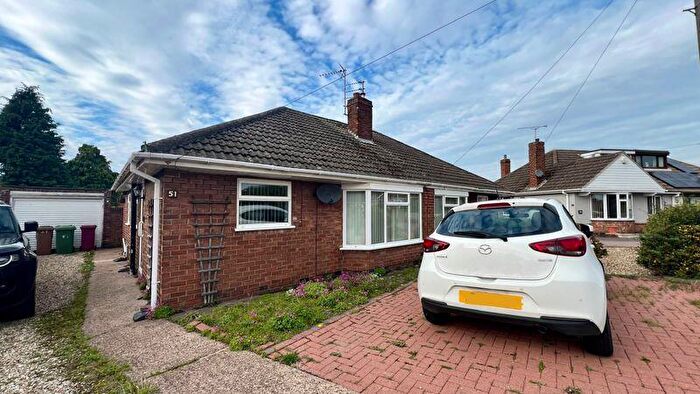 2 Bedroom Semi-Detached Bungalow For Sale In Dewsbury Avenue, Scunthorpe, DN15