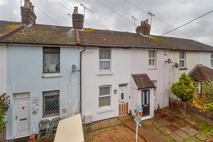 2 Bedroom Terraced House For Sale In Whitfeld Road, Ashford, Kent, TN23