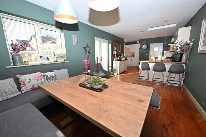 4 Bedroom Semi-Detached Bungalow For Sale In Pilmoor Drive, Richmond, DL10